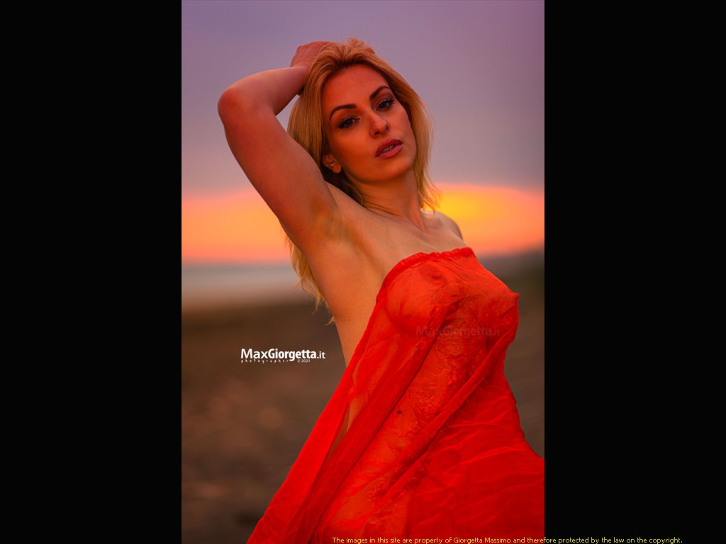 _D804735m