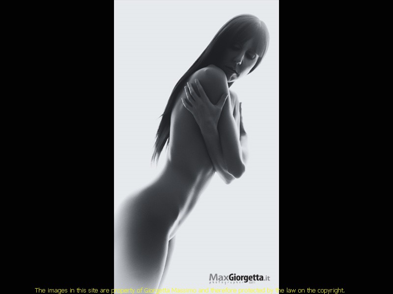 _R718096