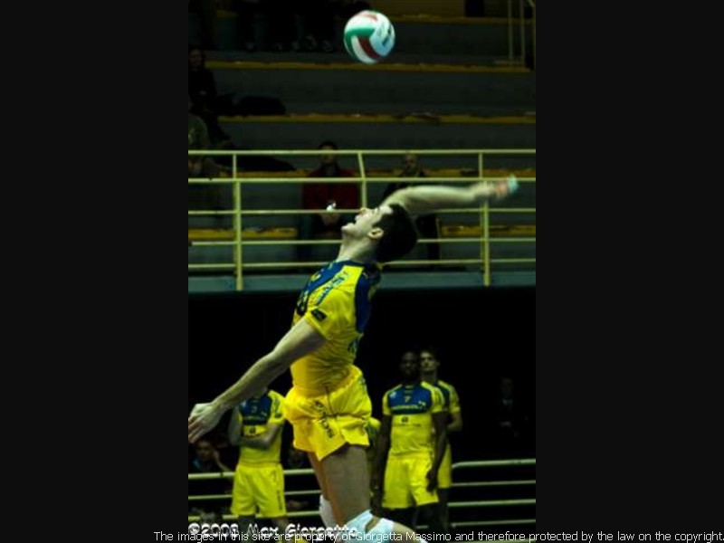 _M106814wtmk